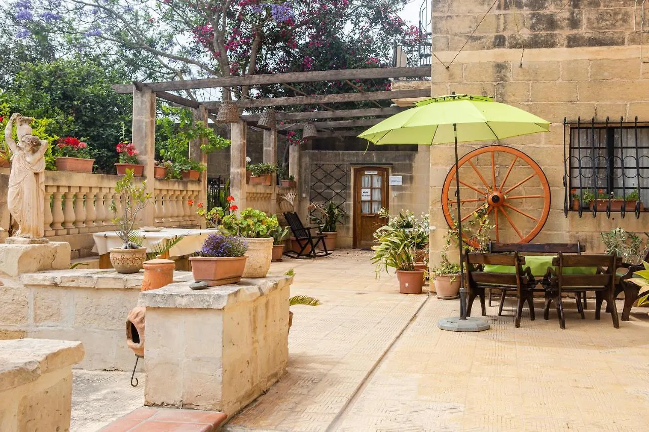 Bed and Breakfast Ta' Bertu Host Family Bed & Breakfast à Ħal Far 2*,  Malte