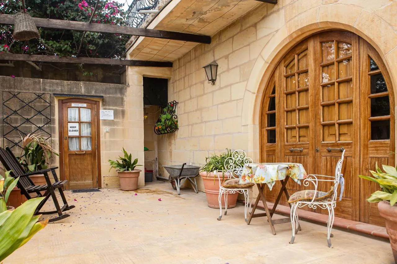 Ta' Bertu Host Family Bed & Breakfast Ħal Far Malta