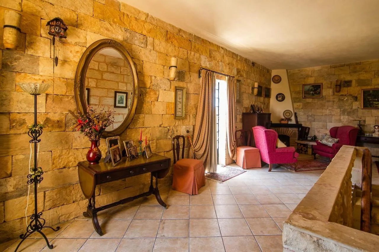 Ta' Bertu Host Family Bed & Breakfast Ħal Far Málta