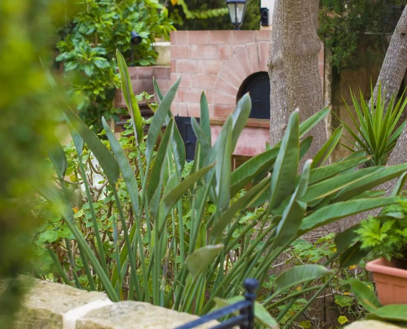 Ta' Bertu Host Family Bed & Breakfast Ħal Far 2*,